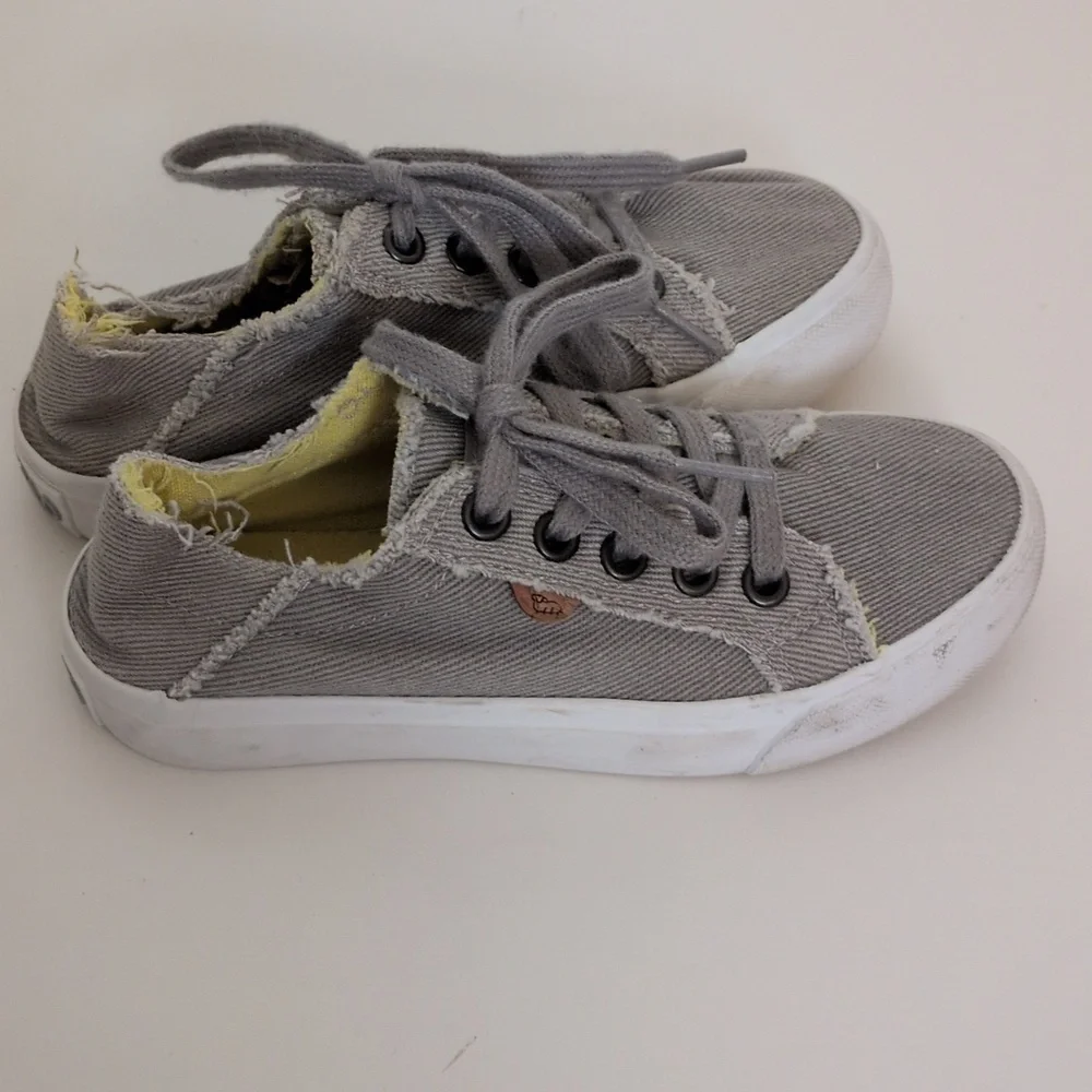 Lamo Vita Lace Up Sneakers - 1